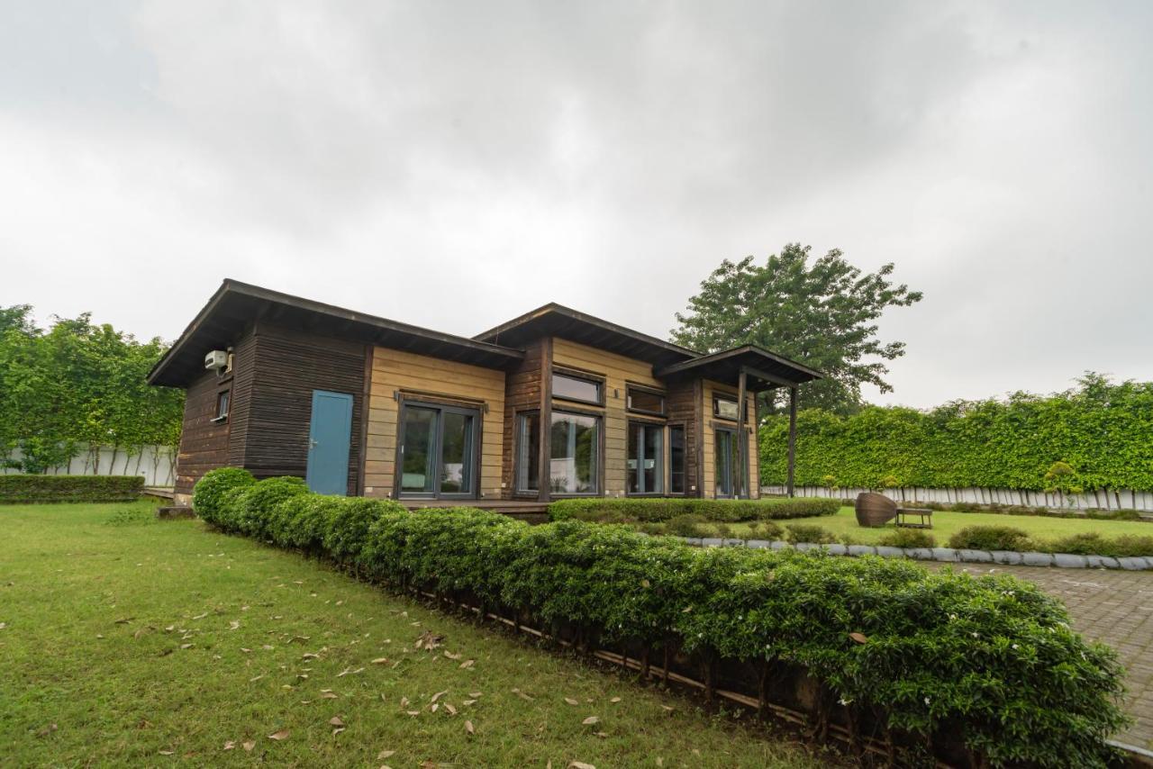 Saffronstays Paradise Pines, Dehradun - Cliff Villa With Valley & Forest Views Extérieur photo